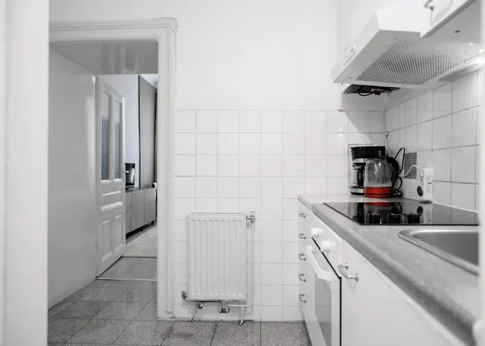 Apartament Monthly - - 5min To Metro U1 And Danube *