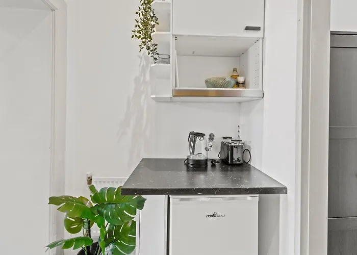 Apartament Monthly - - 5min To Metro U1 And Danube *